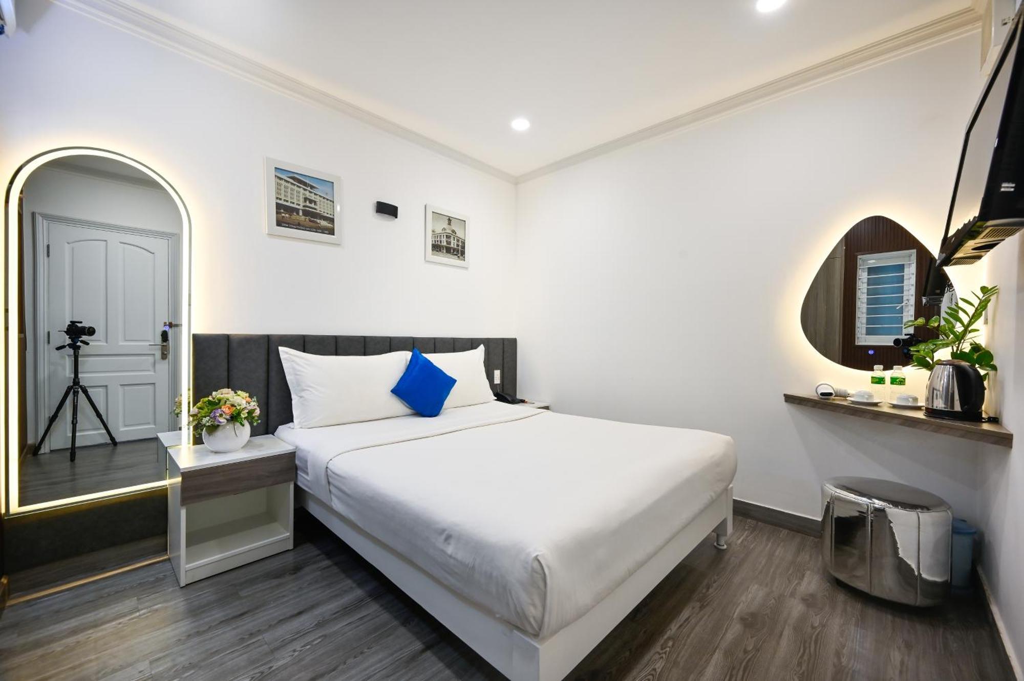 Ruby Saigon Hotel - Ben Thanh Хошимин Екстериор снимка